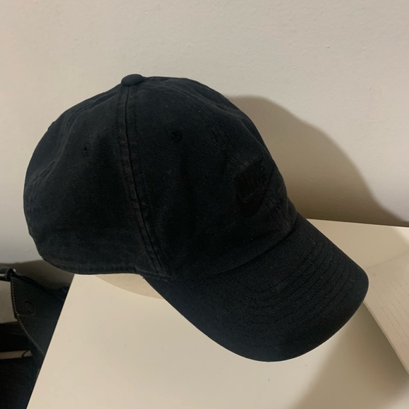 Nike Faded Black Baseball cap - Picture 5 of 7